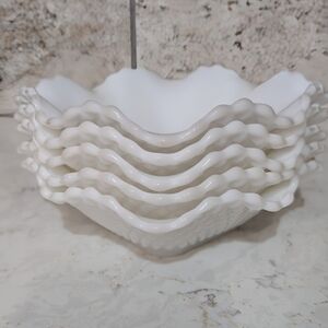 Vintage Westmoreland Milk Glass Berry Bowls – Set of 5 – Diamond Quilt Pattern